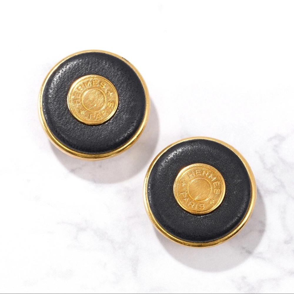 HERMES Selle Clip On Earrings Black Leather Gold Button - Picture 3 of 8